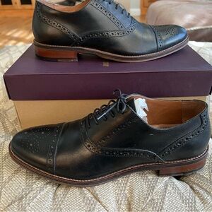Johnston‎ & Murphy Conard Cap Toe Shoe Black Calfskin - Size 10.5 Men’s